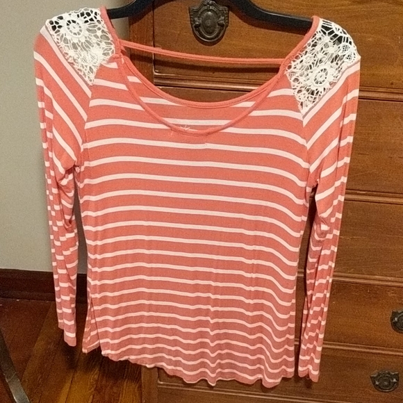Soft and thin long sleeve shirt - Picture 2 of 4